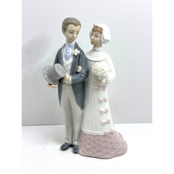 Lladro 4808 Wedding Couple Figurine 8" Bride & Groom With Bouquet Cake Topper - Picture 1 of 11